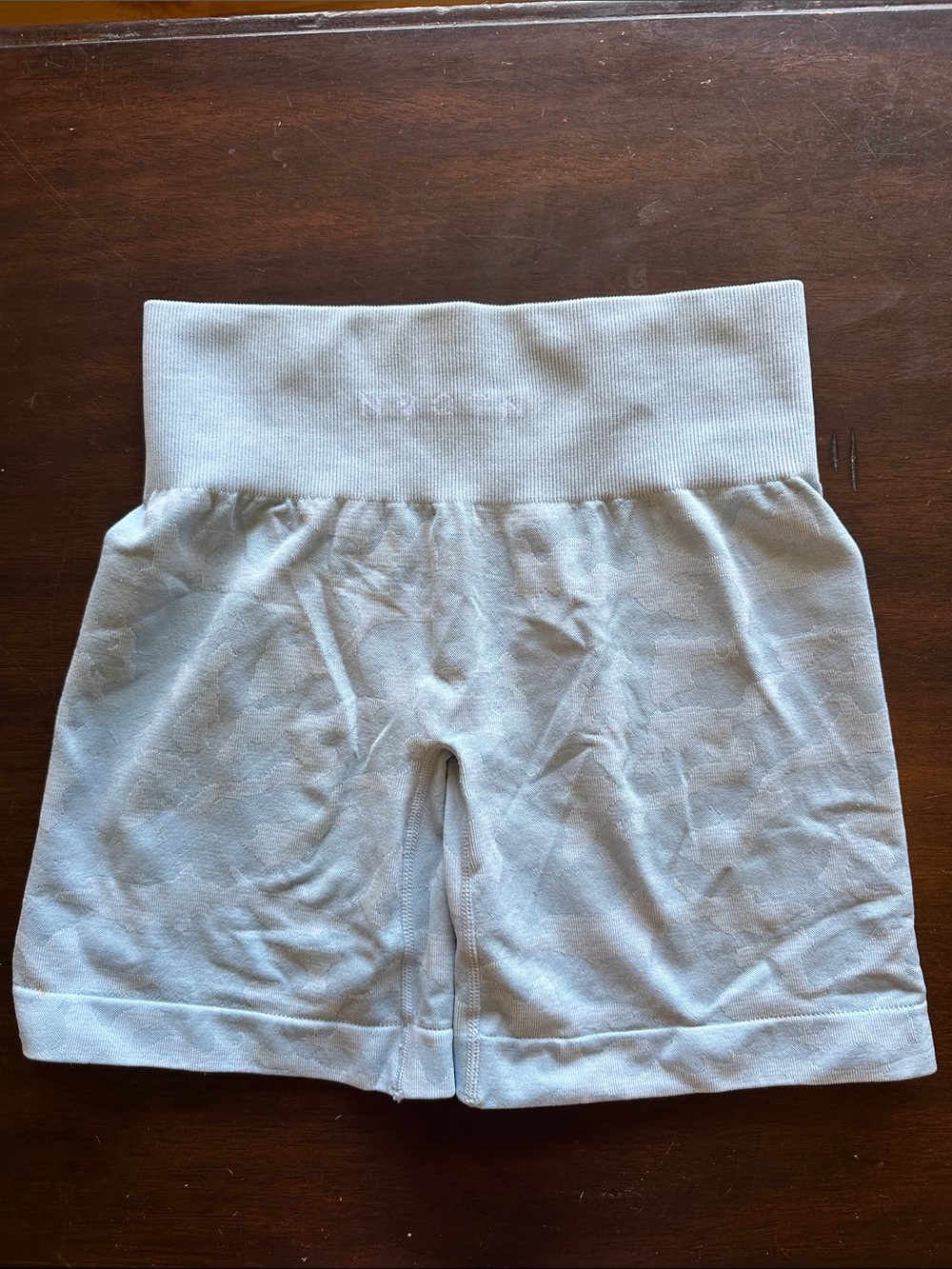 NVGTN Seamless High-Waist Bike Shorts — Light Gray
